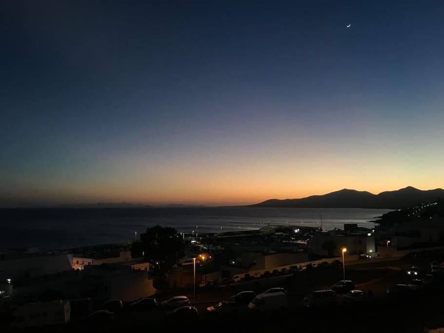 Appartement Luxury Sea View à Puerto del Carmen  Extérieur photo